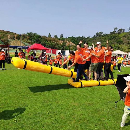 趣味运动会道具儿童拓展训练器材 团队游戏竞速道具 充气毛毛虫