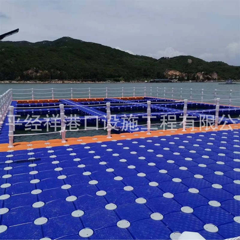 海上观景水上浮筒码头网箱养殖钓鱼水上休闲娱乐塑料浮桶浮箱