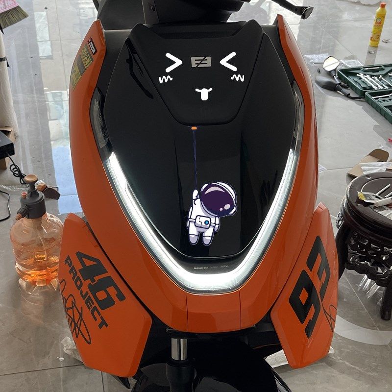 适用极核ae2/4i/5ipro车身46号罗西93号马奎斯贴纸宇航员车头装饰