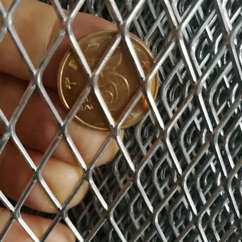 重型钢板网菱形铁网斜孔护栏v网养殖隔离网装饰吊顶机械护罩脚踏