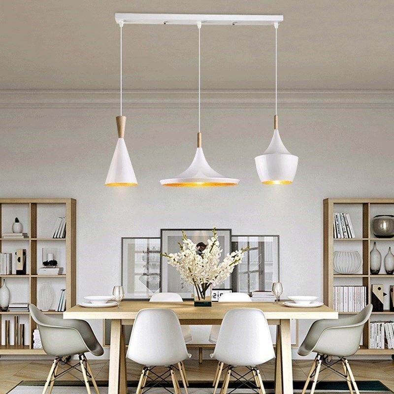 现代简约餐厅吊灯三头创意个性工业风灯复古怀旧吧台黑白色小吊灯