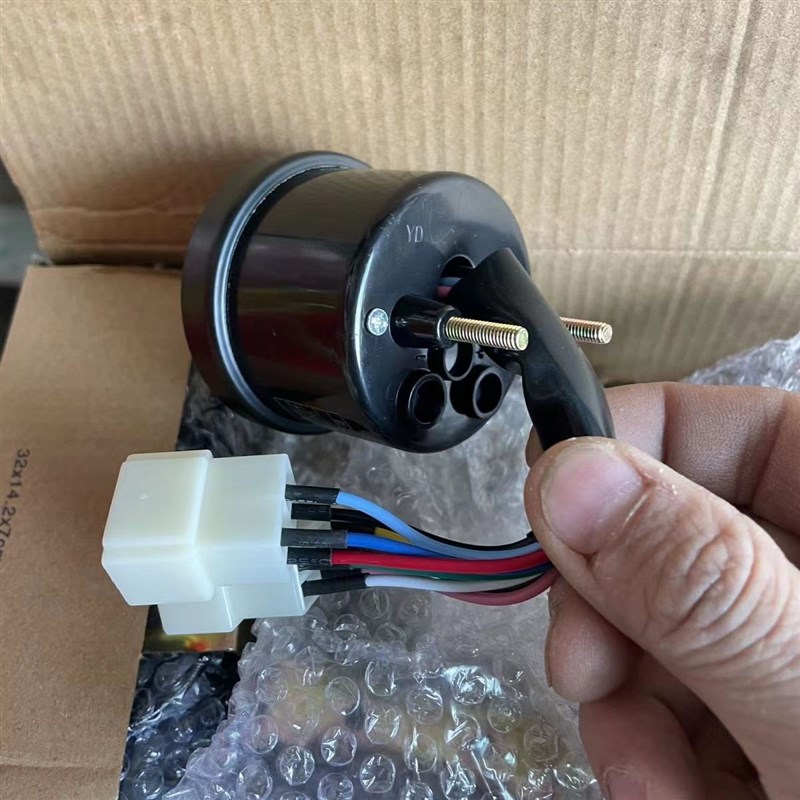 12V拖拉机组合表 改装仪表的灯光指示表转L向电压大灯转向机油故