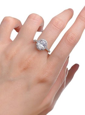 珠宝 2024新款925银y7*9椭圆鸽子蛋高碳钻戒指时尚简约戒指