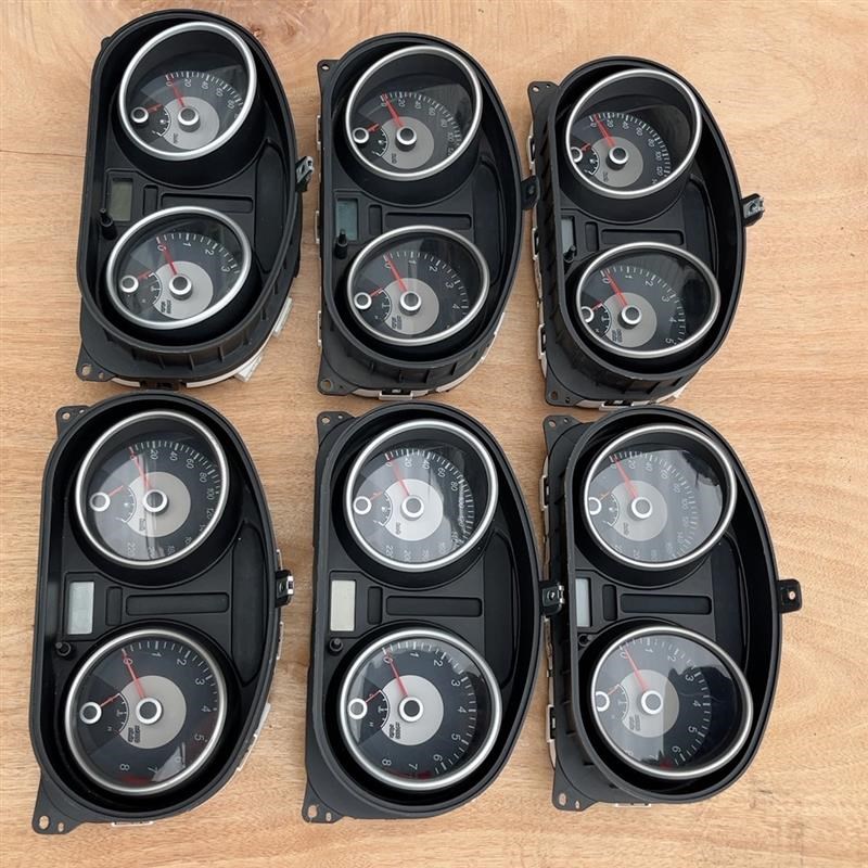 08-12款别克凯越1.6/1.8手动挡仪表盘总成