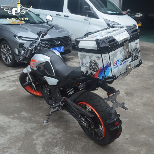 适用于升仕350改装尾箱GK350尾箱铝合金尾箱头盔备箱快拆内衬靠背