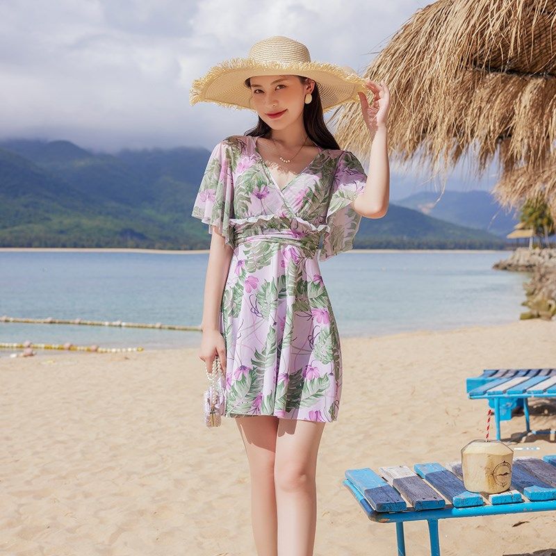 连体泳衣女小f胸聚拢带钢托V领A字裙式保守遮肚显瘦微胖泡温泉泳