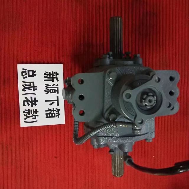 新源重工65-B75-8-9轮式挖掘机下传动箱总成老款下分动箱原厂配件