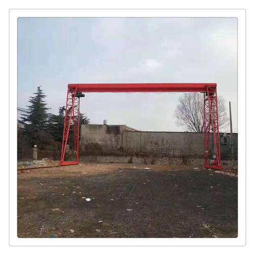 销售各种型号起重机，悬臂吊QD LD 单梁行车双梁行车悬臂吊