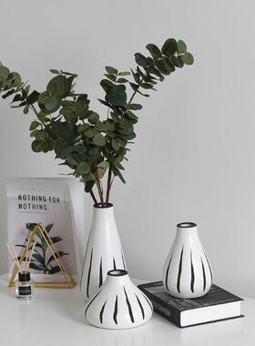现代简约陶瓷h花瓶黑白手工插花花器北欧客厅样板房家居饰品摆件