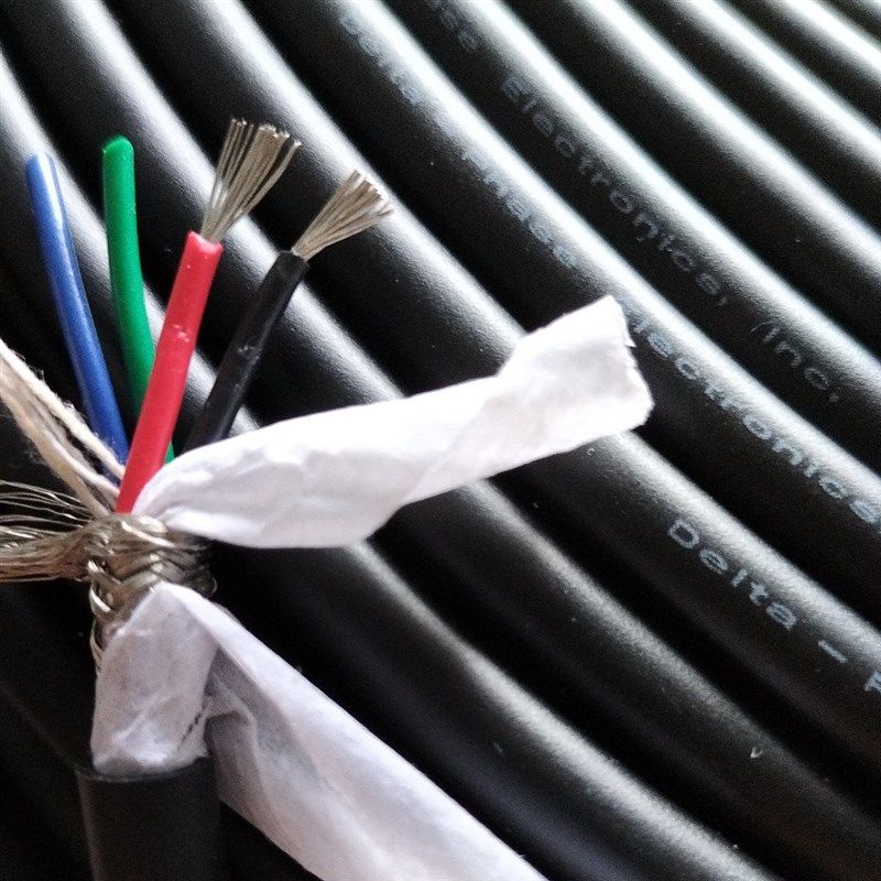 进口4芯0.5平方屏蔽电缆线信号线控制线铜镀锡耐磨软线外经6.6mm