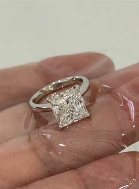 莫桑石点钻公主方戒指女中古风精致方钻气质百搭时尚仿真钻石指环