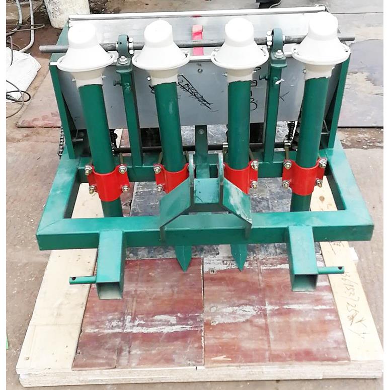 大蒜播种机蒜苗播种拖拉机带核桃山药蚕豆种植机四川温江彭州适用