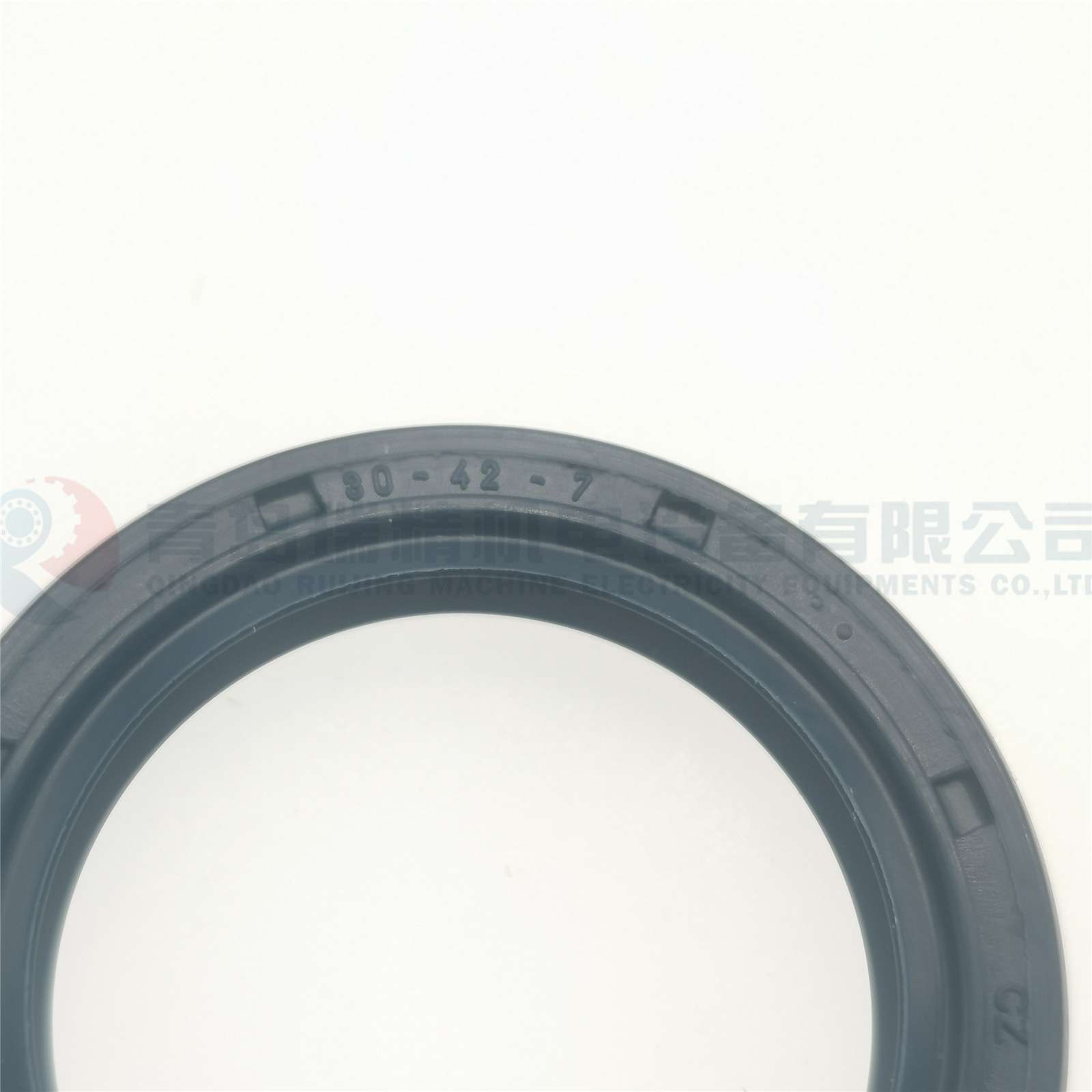 CFW 油封 BAU4SLX2-30-42-7 进口密封件