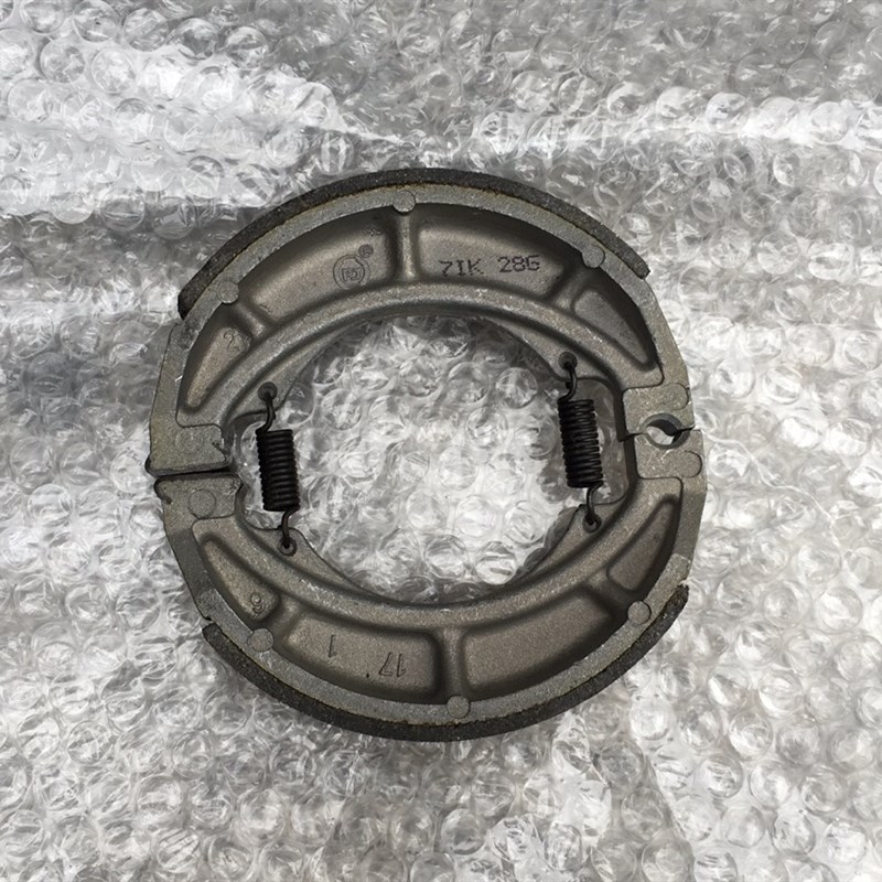 铃木GSX外星人/GT125/QS125 /GR150前刹车片刹车块蹄块鼓刹防水
