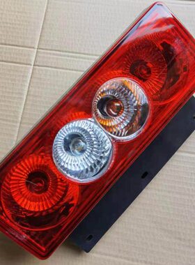 适配金铃后尾灯总成24v一汽红塔解放霸铃刹车转向倒车公狮S230灯