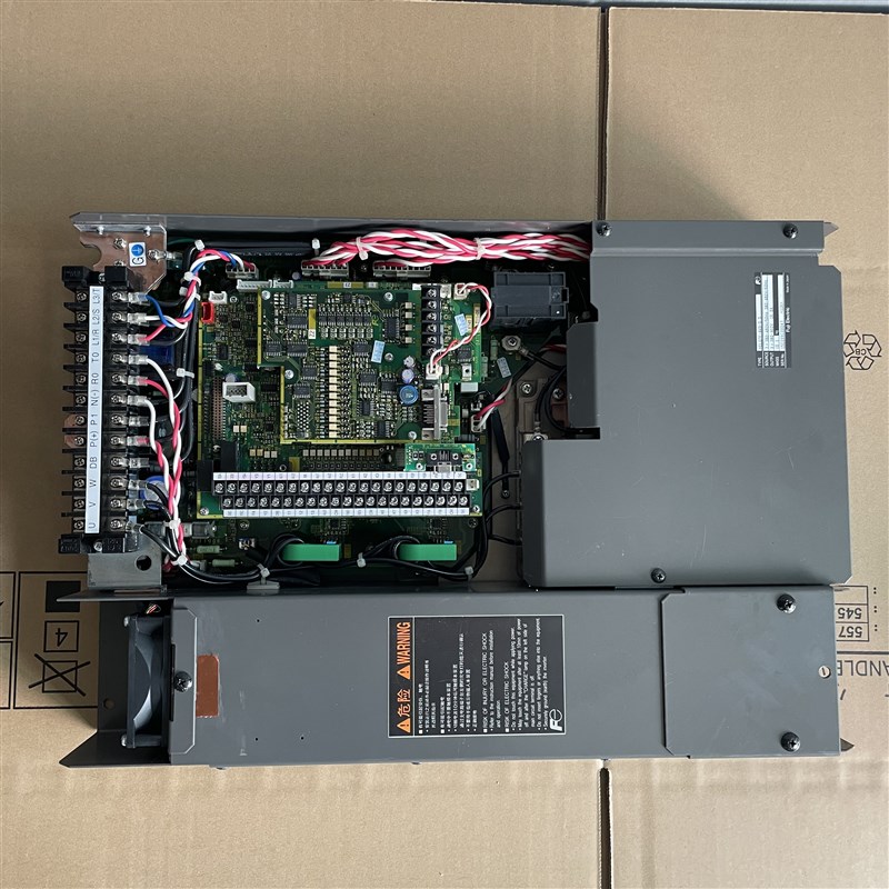 电梯配件/富士变频器HELG7F-4V8 4V7 4V9-11/15/5.5/7.5原装现货