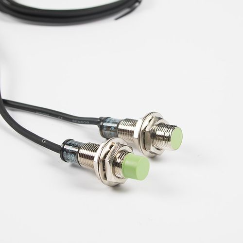 沪工金属接近开关传感器感应器PR12-4DN三线NPN直流24V距离4MM