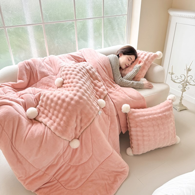 兔毛绒抱枕被子两用二合一车用午睡枕头被办公室午休毯子折叠靠枕