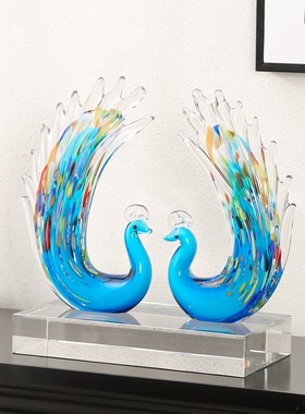 现代轻奢艺术彩色琉璃孔雀动物摆件客厅酒柜玄关高档工艺品装饰品