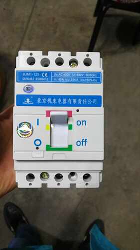大连数控机床CKA6150电源开关小型断路器保护器BJM1-125北京电器