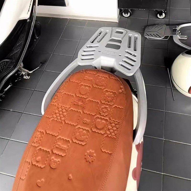 电动车后尾架调节后备箱支架后y尾箱架子加大新款拓展尾箱架改装