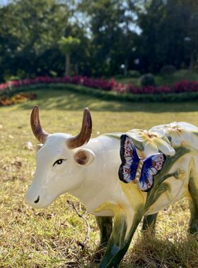 方亚欧美家居空谷幽兰牛陶瓷摆件生日礼品家居饰品办公玄关摆件