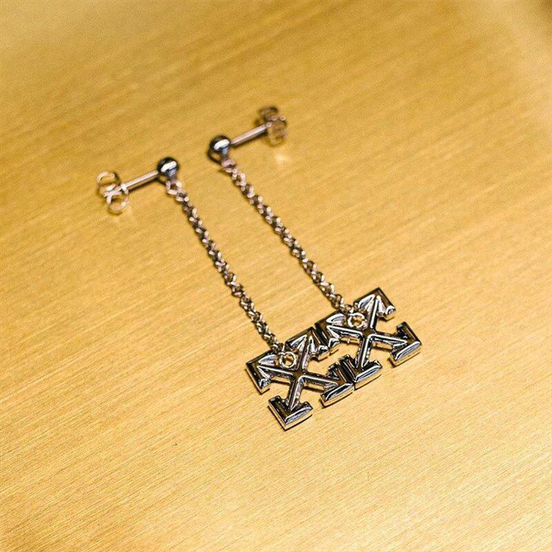 2023年百e搭潮牌流苏耳环个性轻奢高级感女耳钉长款高气质独特耳