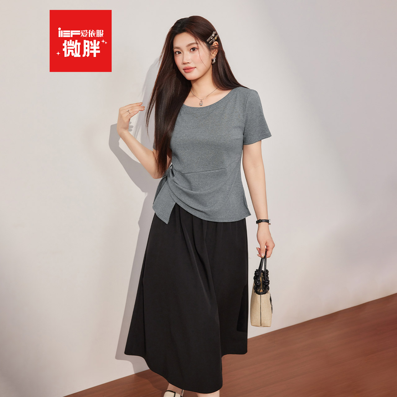 IEF/爱依服【微胖mm】大码T恤2026夏新款今年流行漂亮的女装上衣图片