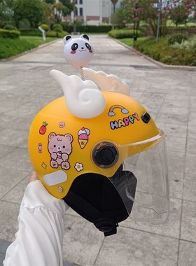 3C认证1-5岁儿童新款头盔四季通用电动车半盔轻便U可爱护耳可拆卸