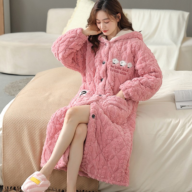 女睡袍冬季三f层夹棉加厚贝贝绒长款睡衣女士保暖加绒纽扣单件浴