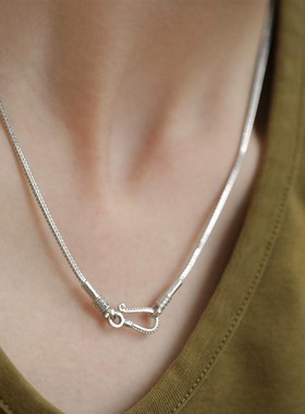 爆款轻奢简约四方龙骨p肖邦链螺旋口项链配饰女新款狐尾链锁骨链