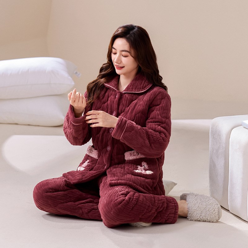 睡衣女冬a加厚夹棉大码保暖珊瑚绒三层加绒可外穿棉睡袄家居服套