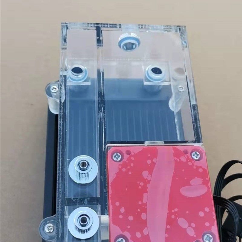 笔记本手机平板外置一体式水冷散热器,水泵水箱水冷排一体设计