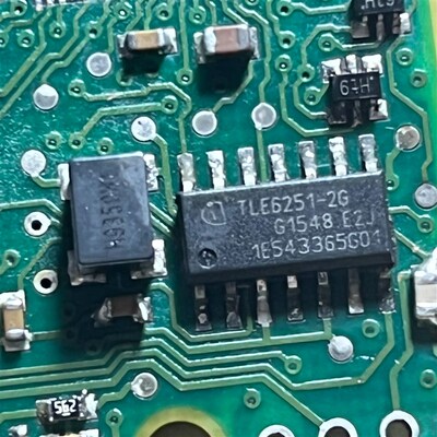 TLE6251-2G 适用汽车电脑板CAN收发器通讯芯片IC