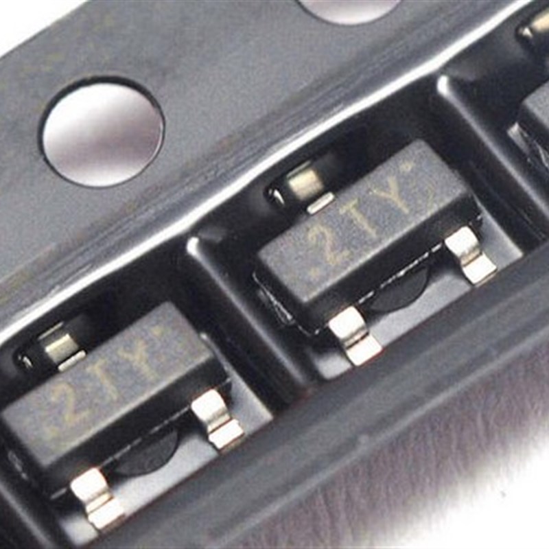 3K/盘 S8550 贴片三极管 S8550 2TY 0.5A/25V PNP SOT23 3K=65元