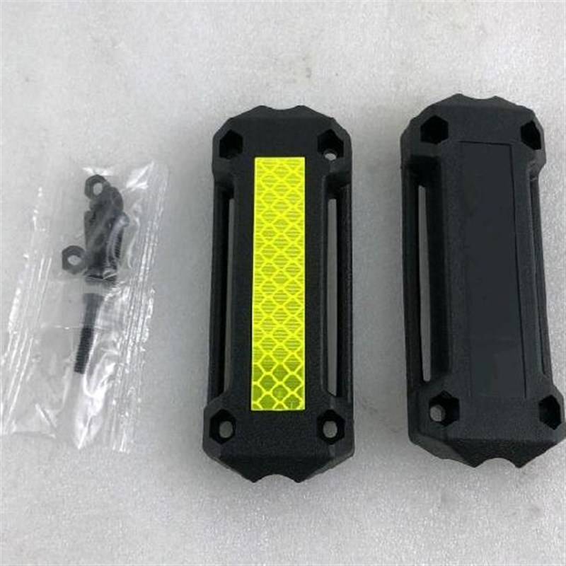 适用豪爵AFR USR VD VSR UFD VX125碳钢保险杠反光防撞块安装附件