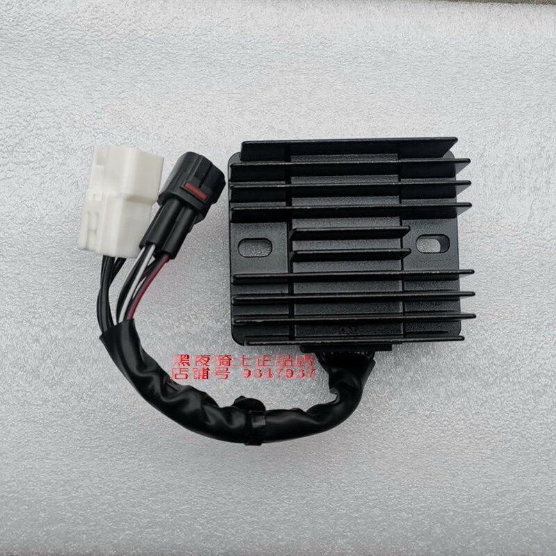 适用铃木 GW250 GW250S/F GW250J 整流器 调压器 充电器