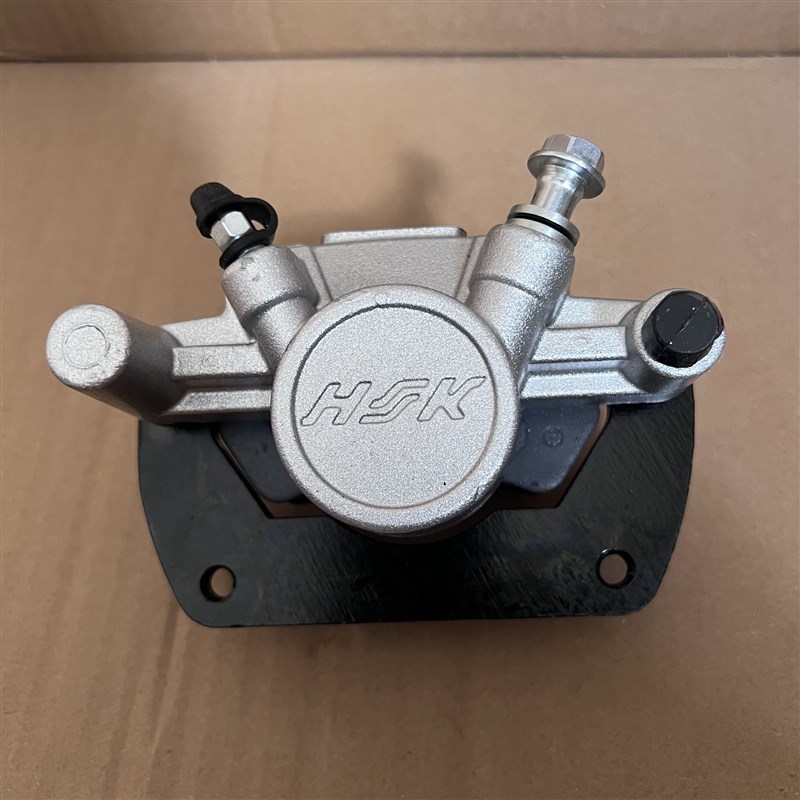 电动三轮车后轮刹车分泵大阳四轮车油刹泵卡钳碟刹油泵制动钳分泵