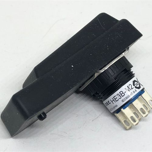 IDEC和泉HE3B-M2PB使能开关2触点3位置HE3B-M2PY HE3B-M2