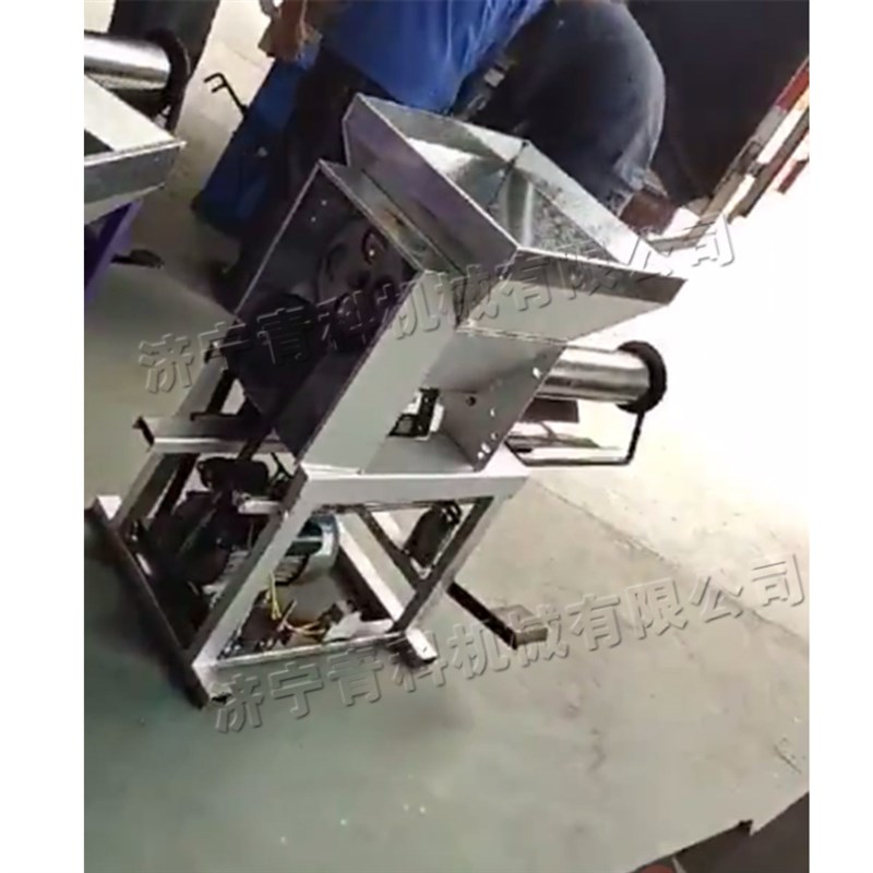 小型木耳包装设备 家用香菇打包设备 电磁离合式平菇菌种装袋机