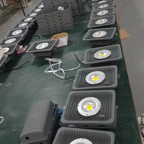 升降杆灯厂家 10米15米200W18米600W广场照明灯具广场灯