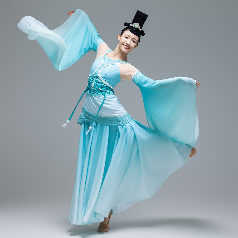 古典舞汉唐舞演出服古风蓝色广袖大袖衫盛世同款飘逸古装表演服女