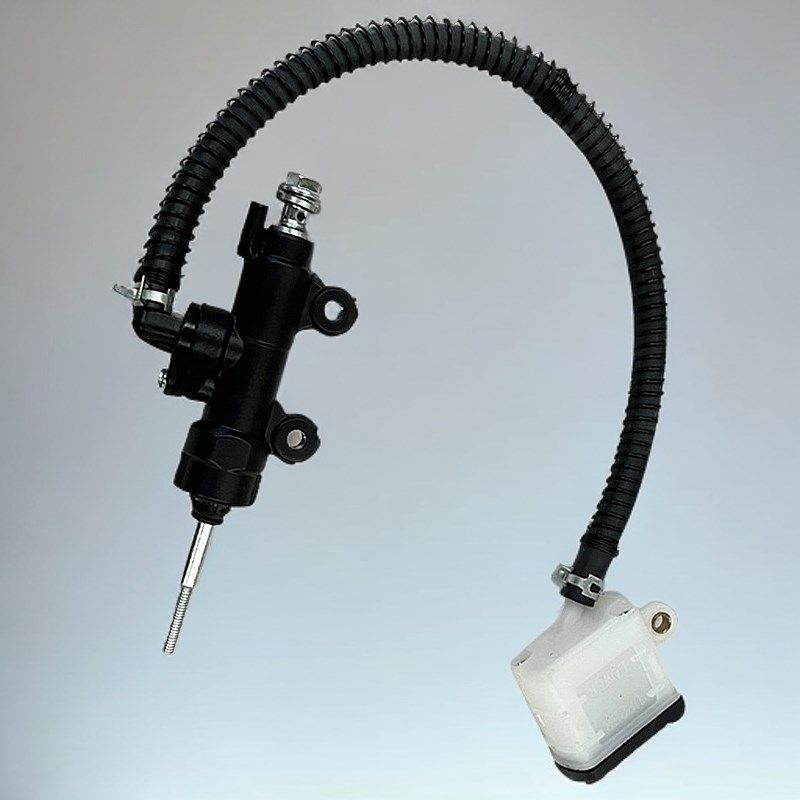 诺玛国威台风太子刹车油泵一字泵碟刹片配件复古机车后刹车片圆盘