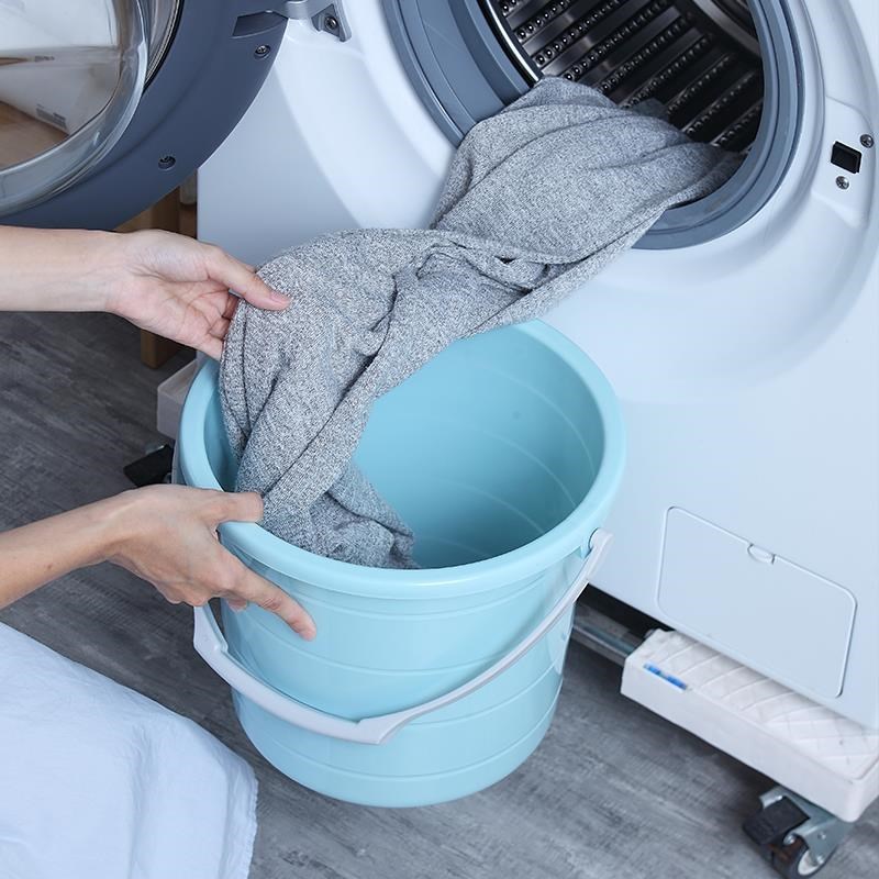 小桶有盖小水桶塑料桶小号家用提水桶装水桶加厚彩色带盖收纳桶儿