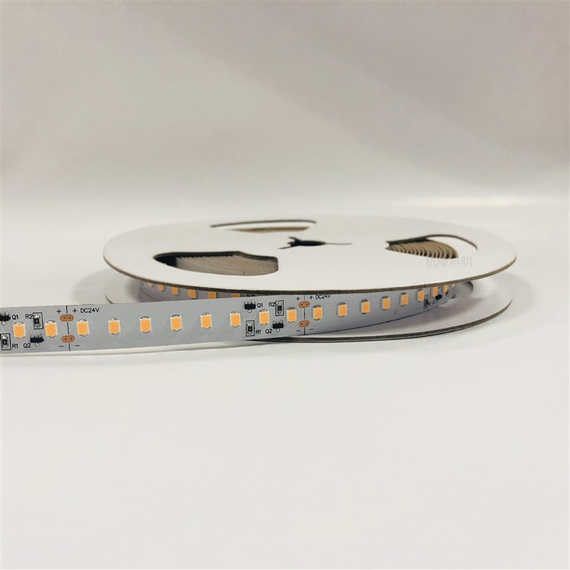 2835 160灯一米  170LM/W高光效灯带 8灯1组 3盎司板卡 3500LM/M