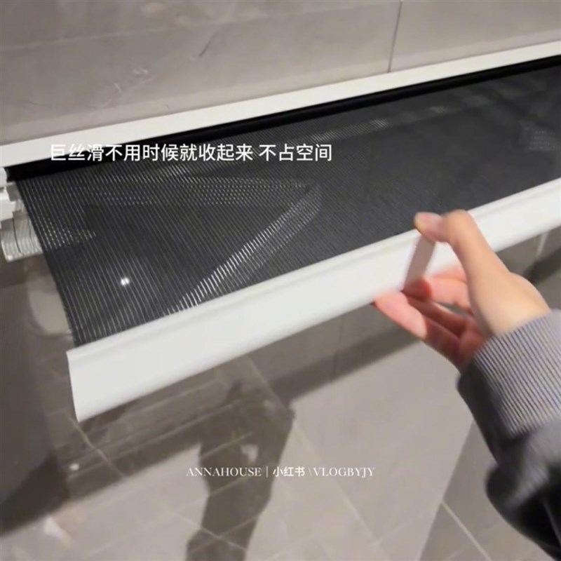 浴室隐形阳台晾晒架可折叠吸盘浴巾架卫生间壁挂衣物架伸缩晾衣架