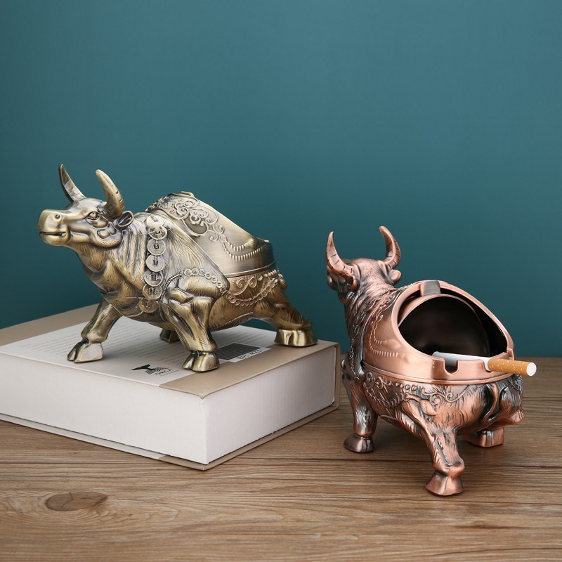 牛烟灰缸家用客厅防飞灰创意个性潮流办公室带盖烟缸金属摆件大号