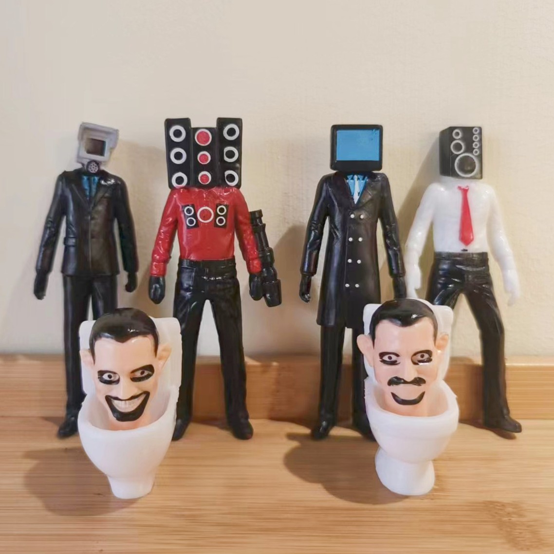 马桶人大战监控手办摄像头