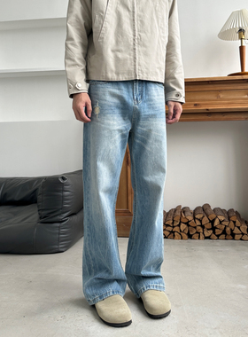 秋季新款闪电裂纹水洗浅蓝色牛仔裤男显瘦破洞情侣百搭微喇直筒裤