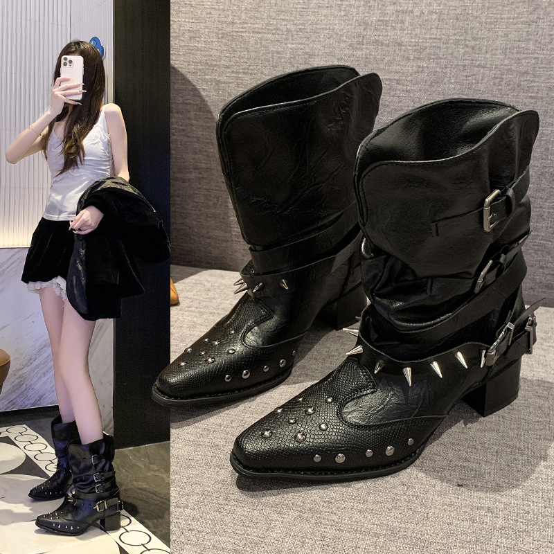 英伦风超火尖头短靴2025新款粗跟